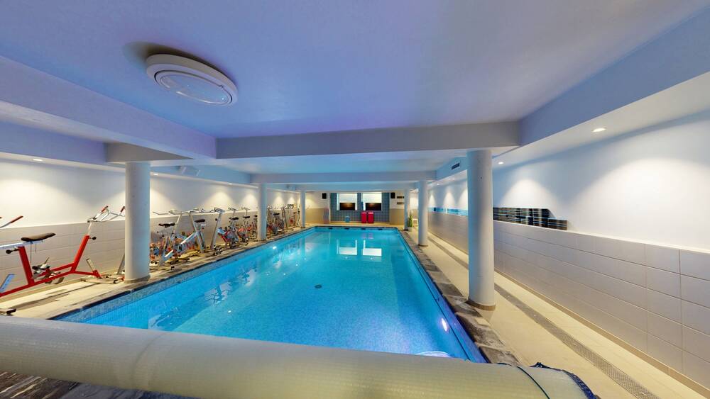 Commerce à à Tournai 7500 590000.00€ chambres 500.00m² - Annonce 541509