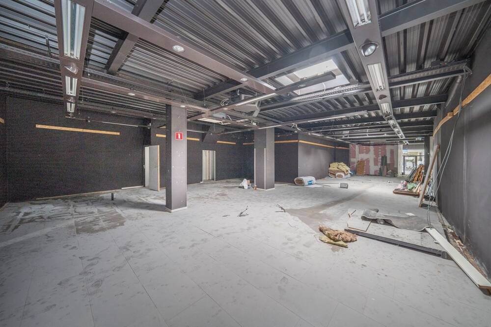 Commerce à vendre à Halle 1500 175000.00€ chambres m² - Annonce 542513