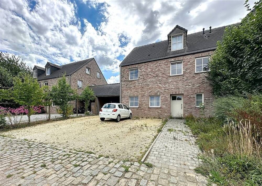 Maison à louer à Walhain-Saint-Paul 1457 2200.00€ 5 chambres 200.00m² - Annonce 543609