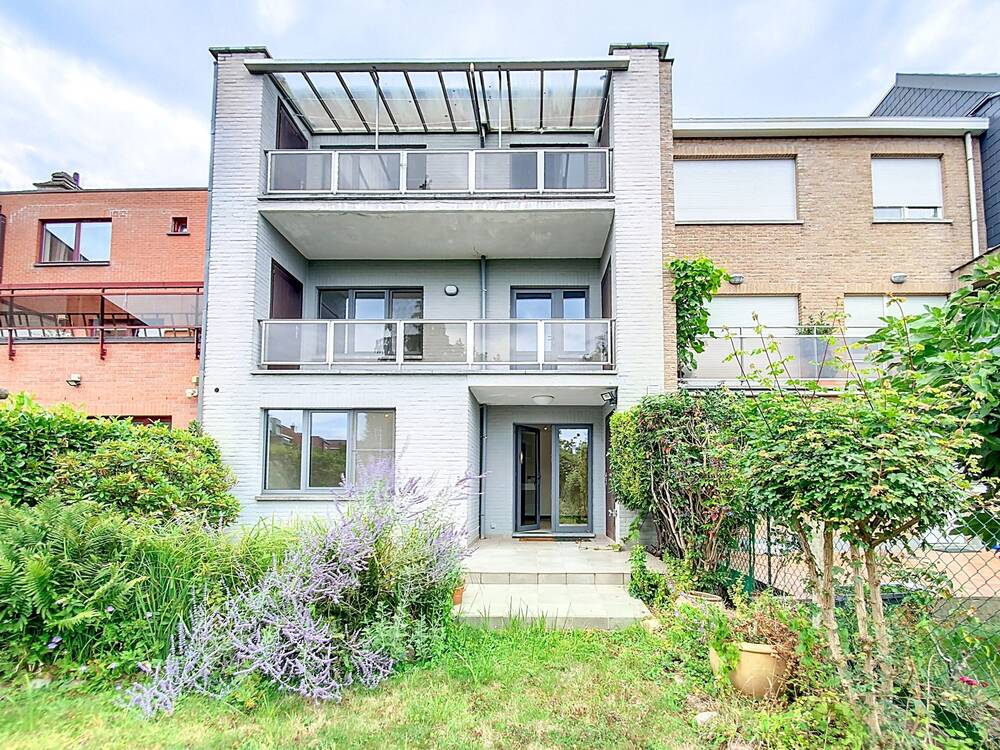 Appartement te  huur in Wezembeek-Oppem 1970 1600.00€ 2 slaapkamers 106.00m² - Zoekertje 546158