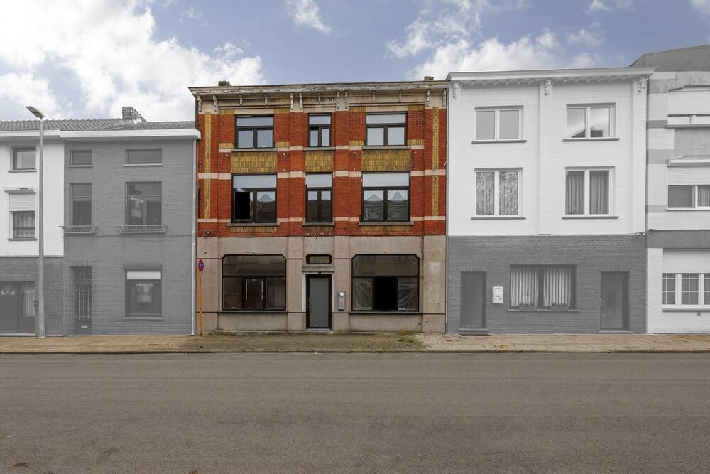 Mixgebouw te  koop in Landen 3400 305000.00€ 5 slaapkamers m² - Zoekertje 546190