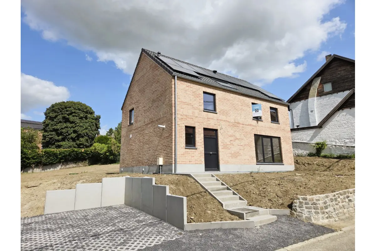 Huis te  koop in Geldenaken 1370 375000.00€ 3 slaapkamers 120.00m² - Zoekertje 546654