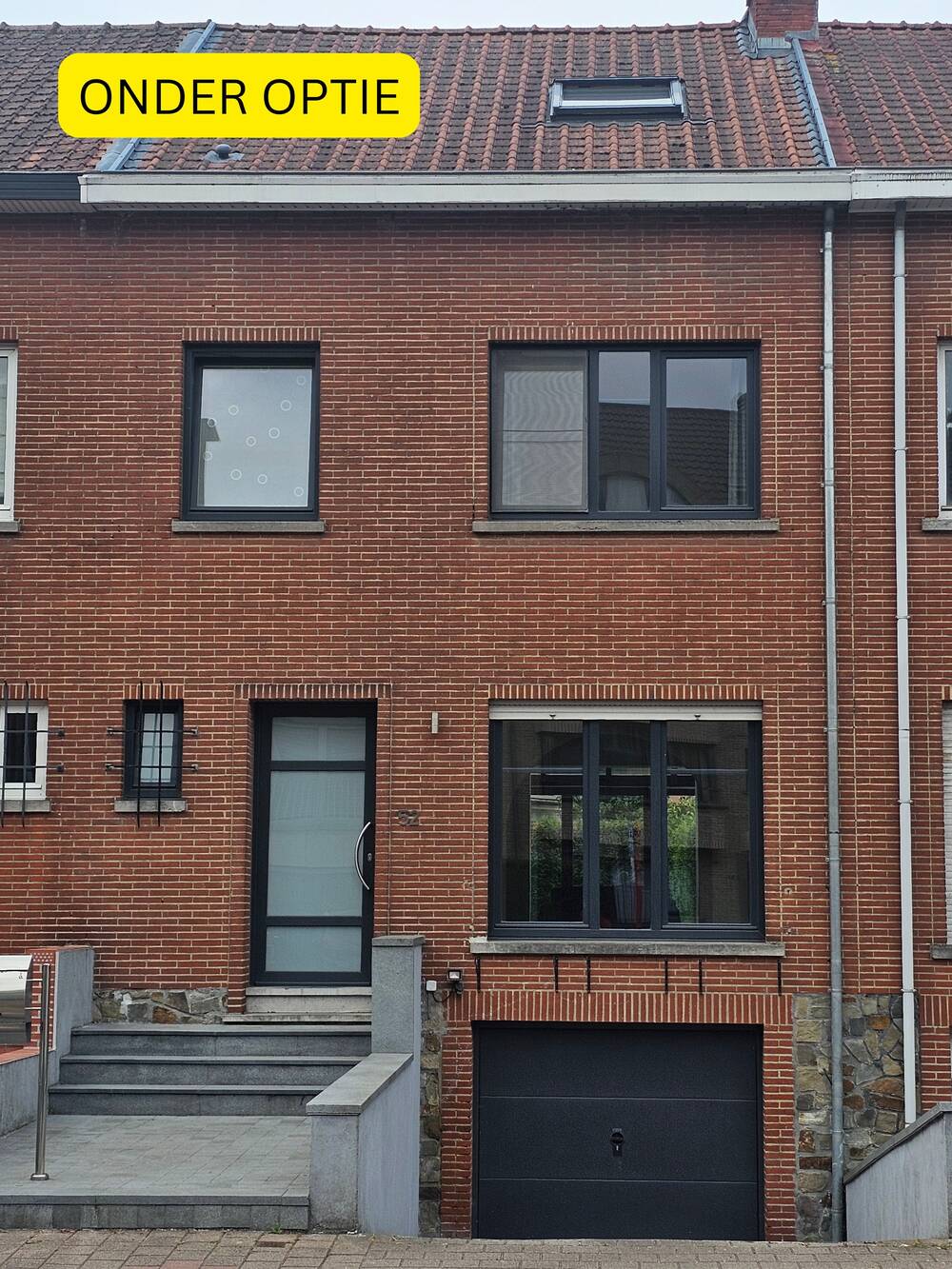 Huis te  koop in Sint-Pieters-Leeuw 1600 380000.00€ 4 slaapkamers 140.00m² - Zoekertje 547595