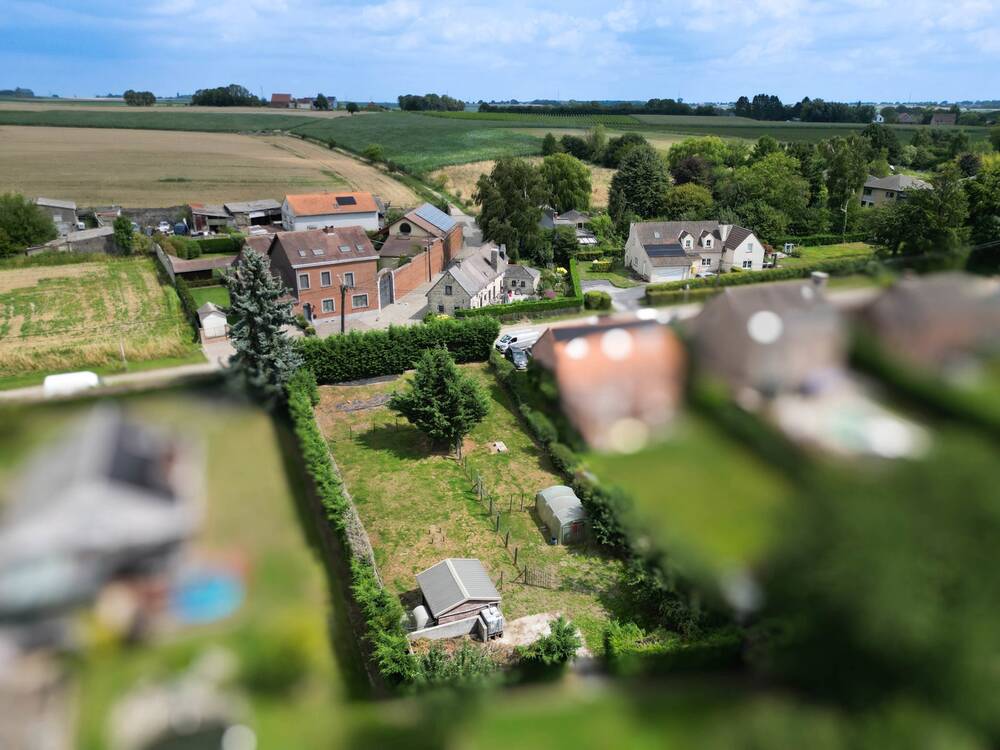 Terrain à à Baulers 1401 200000.00€ chambres m² - Annonce 548020