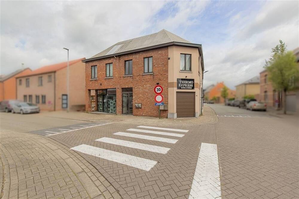 Immeuble de rapport - Immeuble à appartement à vendre à Londerzeel 1840 375000.00€ 5 chambres 341.00m² - Annonce 547823