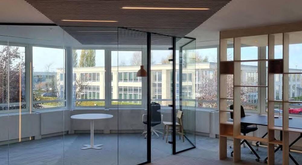 Commerce à louer à Zaventem 1930 27454.00€  chambres 2821.00m² - Annonce 548486