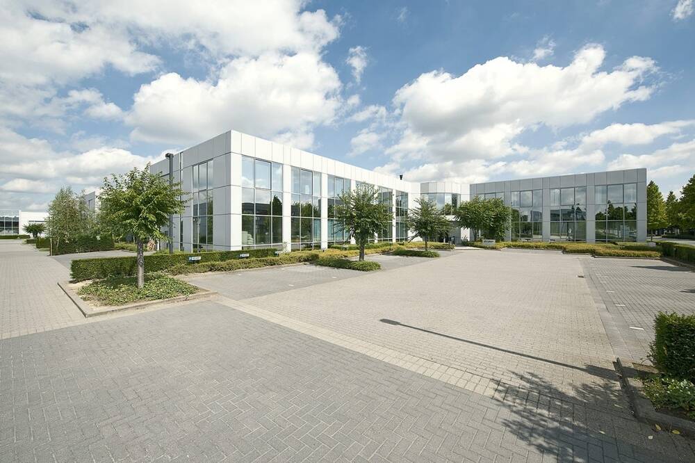 Commerce à louer à Zaventem 1930 4250.00€  chambres 425.00m² - Annonce 548480