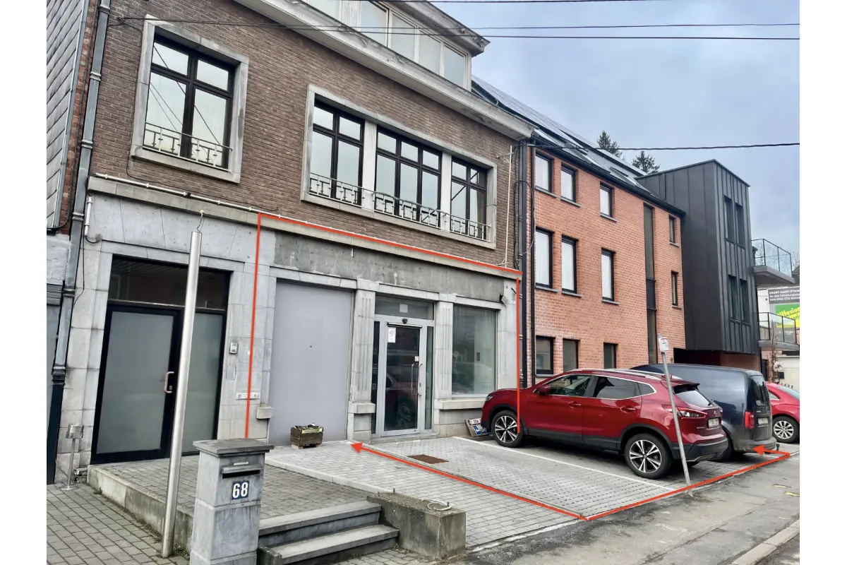 Commerce à louer à Court-Saint-Etienne 1490 800.00€  chambres 109.00m² - Annonce 550385