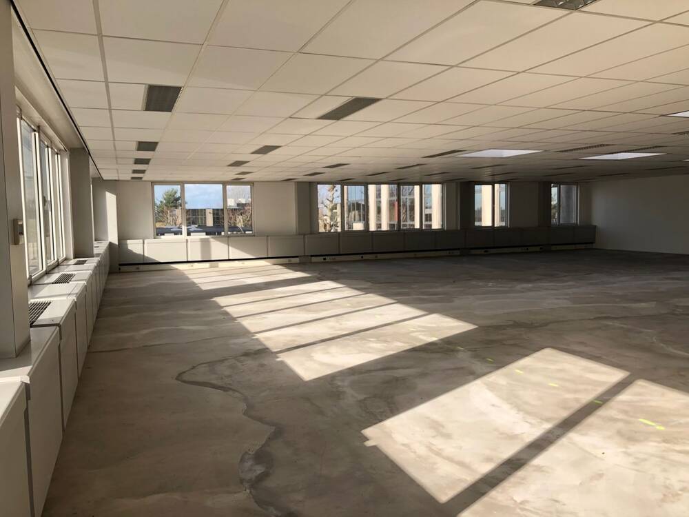 Commerce à louer à Zaventem 1930 1250.00€  chambres 300.00m² - Annonce 550688