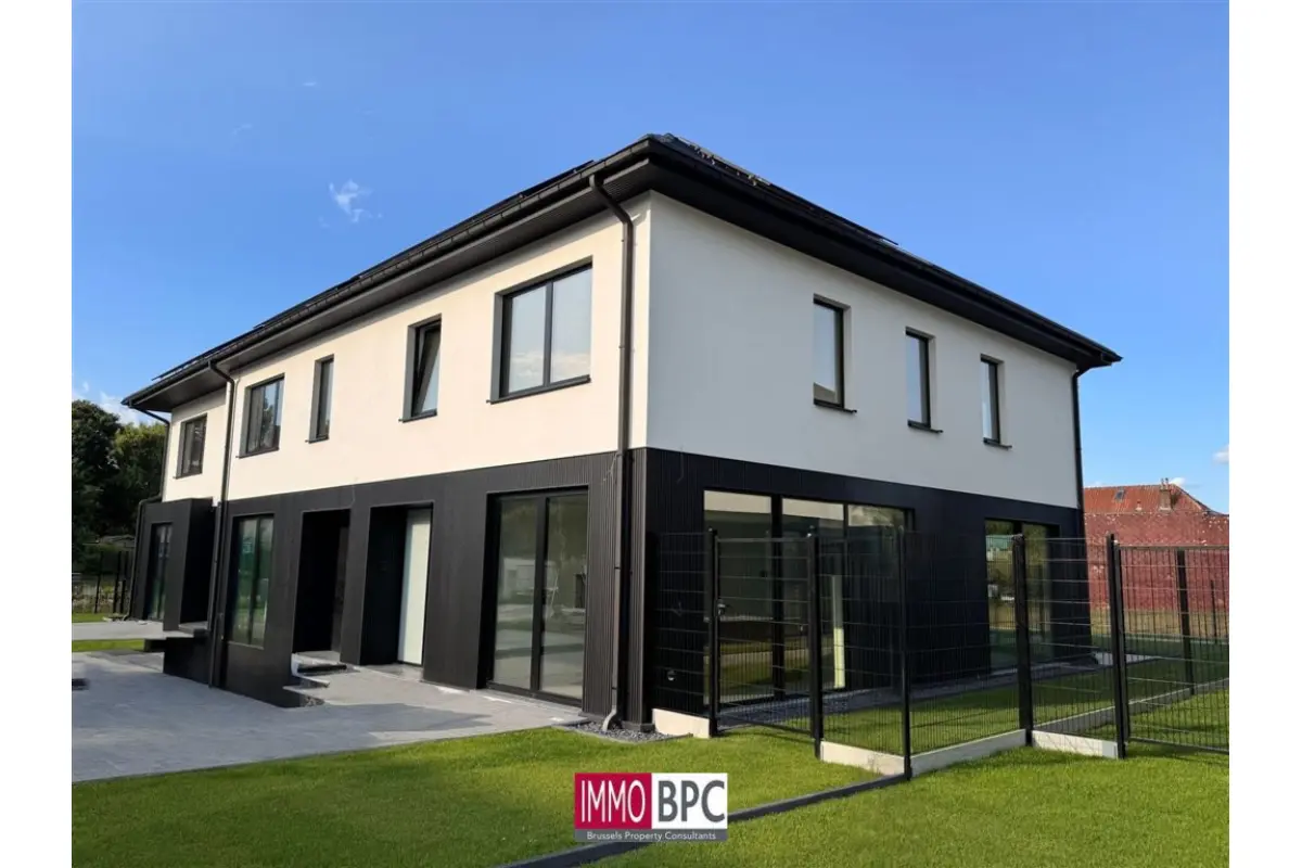 Huis te  koop in Wemmel 1780 725000.00€ 3 slaapkamers m² - Zoekertje 550556