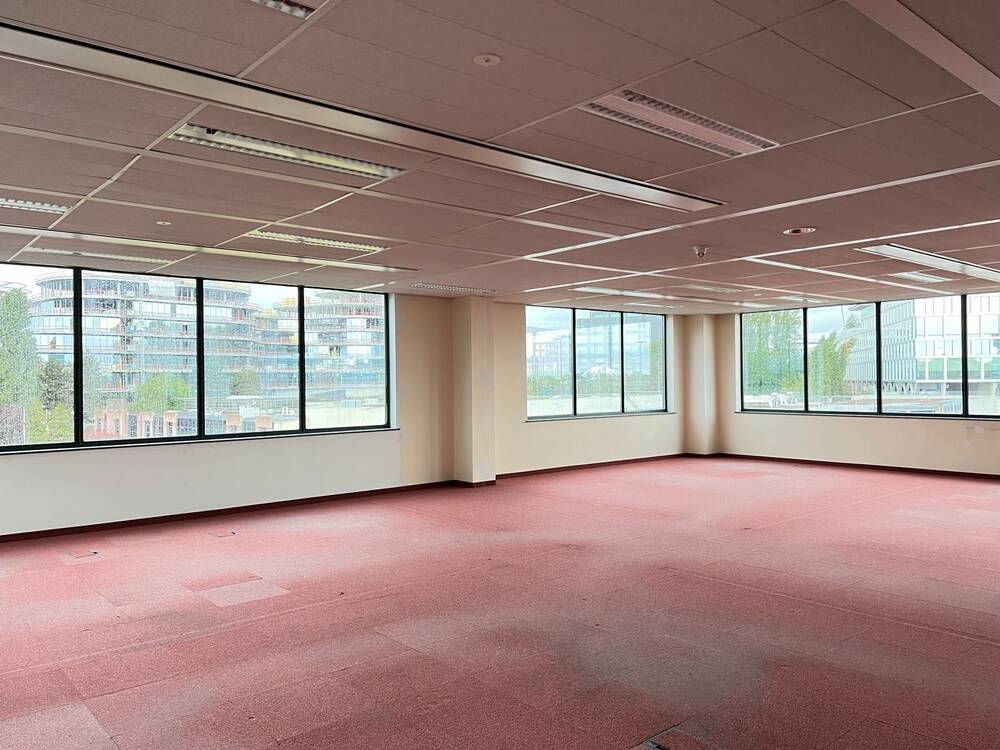 Commerce à louer à Diegem 1831 15046.00€  chambres 1570.00m² - Annonce 550693