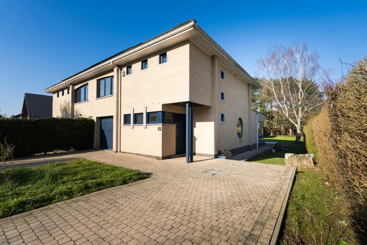 Villa à louer à Kraainem 1950 3000.00€ 5 chambres 250.00m² - Annonce 550902