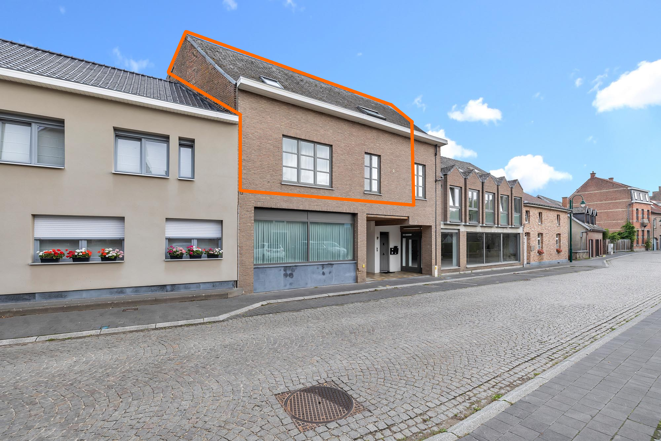 Duplex te  koop in Roosdaal 1760 325000.00€ 3 slaapkamers 150.00m² - Zoekertje 551309