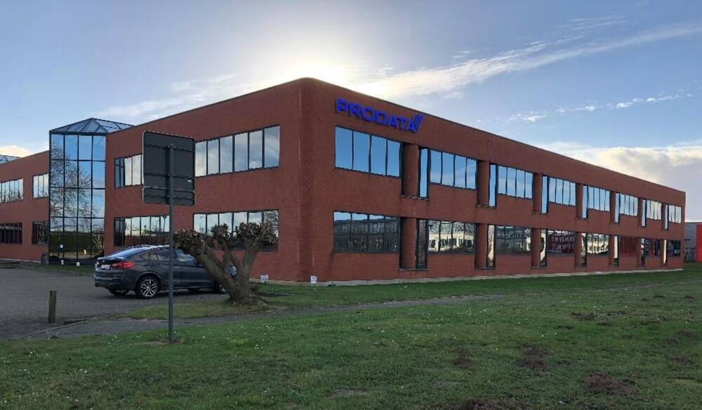 Commerce à louer à Zaventem 1930 3167.00€  chambres 475.00m² - Annonce 551474