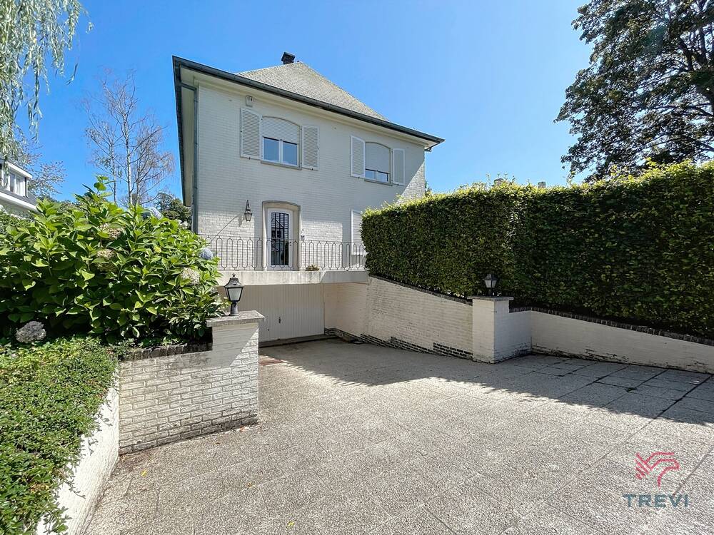 Maison à louer à Rhode-Saint-Genese 1640 1850.00€ 3 chambres 145.00m² - Annonce 552453