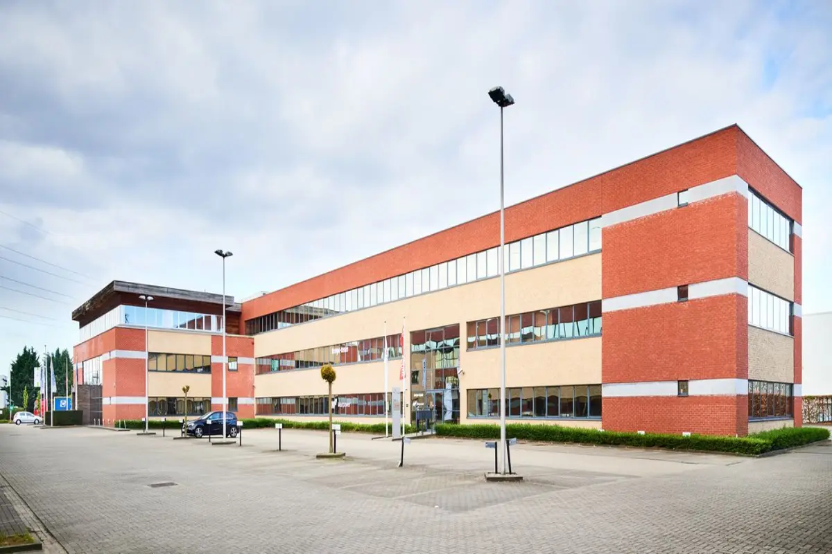 Commerce à louer à Vilvorde 1800 2125.00€ chambres 255.00m² - Annonce 552247