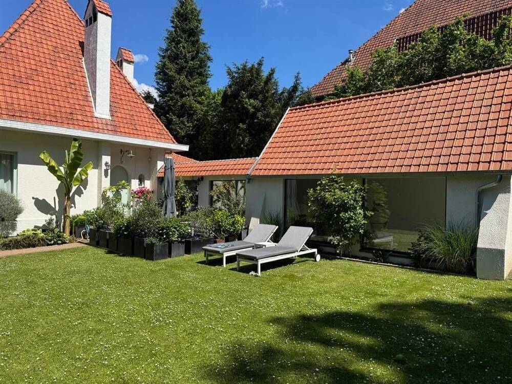 Huis te koop in Sint-Genesius-Rode 1640 650000.00€ 3 slaapkamers 141.00m² - Zoekertje 552423