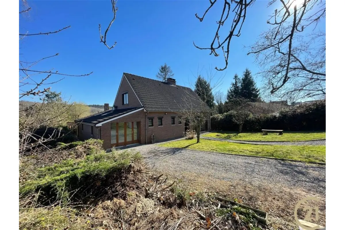 Huis te  koop in Court-Saint-Etienne 1490 495000.00€ 3 slaapkamers 220.00m² - Zoekertje 567876