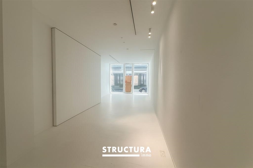 Commerce à  à Bruxelles 1000 2650.00€  chambres 60.00m² - Annonce 555566