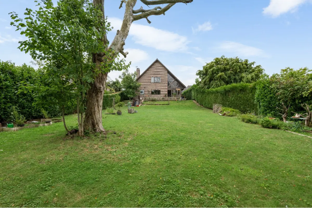 Villa te  koop in Opwijk 1745 595000.00€ 4 slaapkamers 360.00m² - Zoekertje 557228