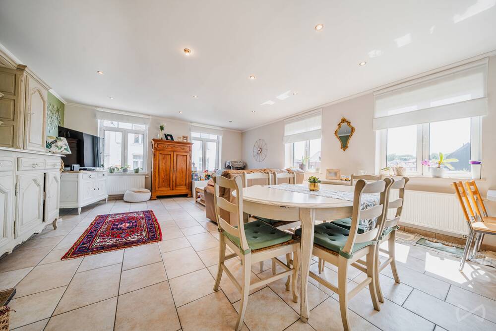 Immeuble mixte à vendre à Braine-l'Alleud 1420 450000.00€ 2 chambres 180.00m² - Annonce 558254