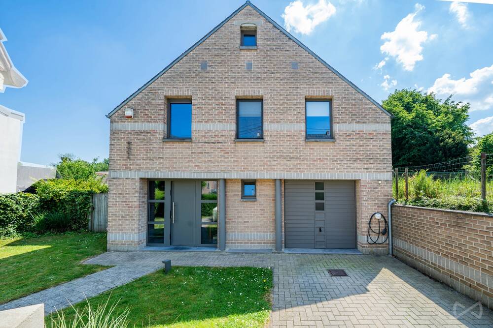 Maison à vendre à Céroux-Mousty 1341 695000.00€ 5 chambres 218.00m² - Annonce 557865