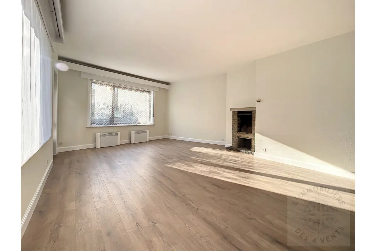 Appartement te  koop in Drogenbos 1620 243000.00€ 1 slaapkamers 91.00m² - Zoekertje 557892