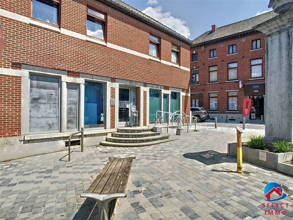 Commerce à à Soignies 7060 225000.00€ chambres 175.00m² - Annonce 558170