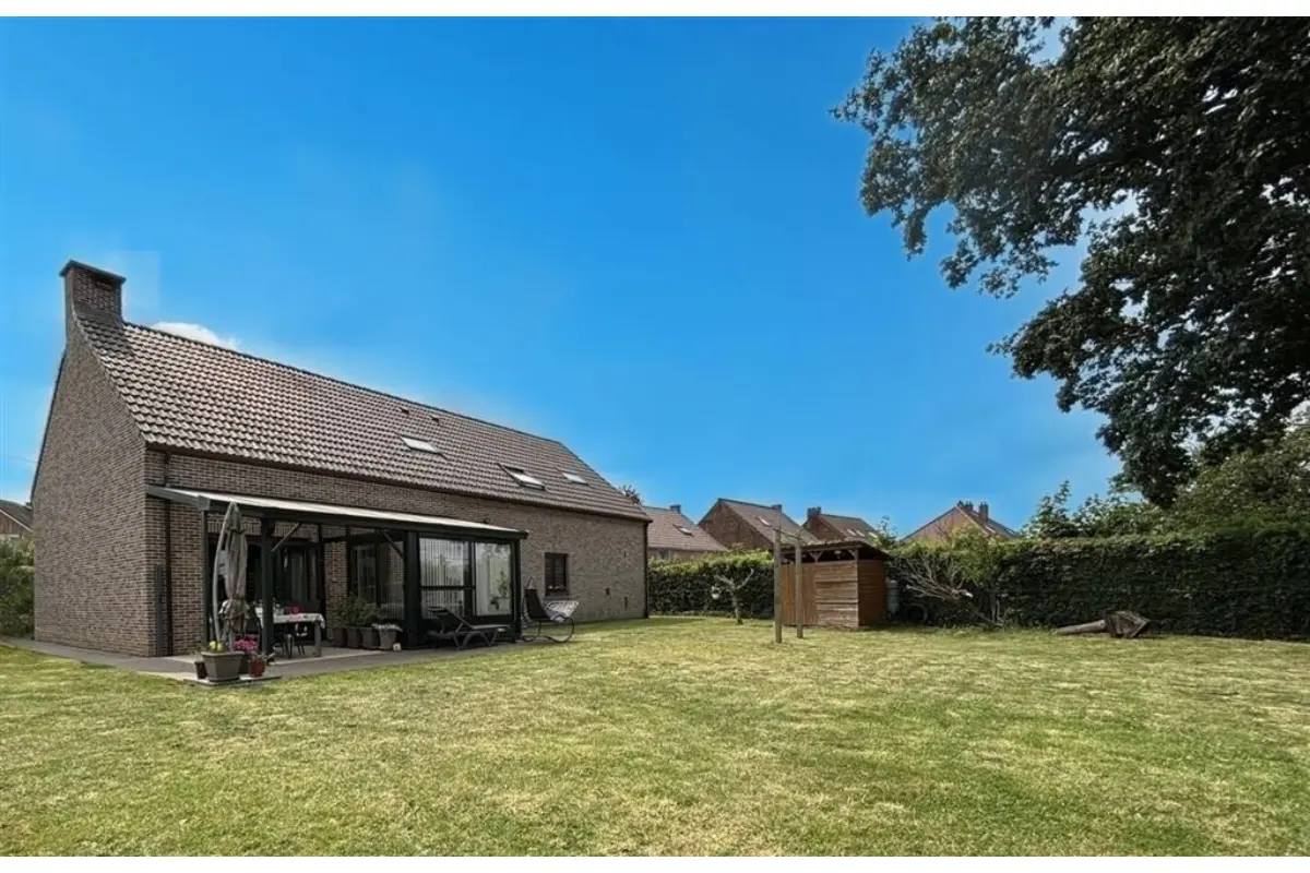 Maison à vendre à Saintes 1480 525000.00€ 4 chambres 200.00m² - Annonce 558176