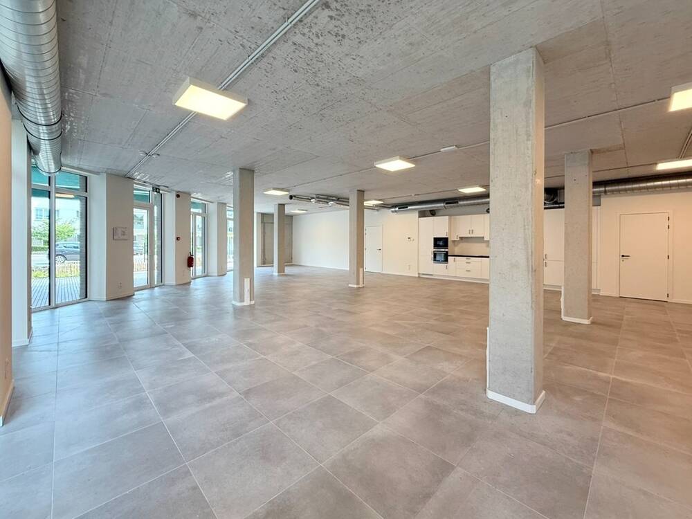 Commerce à louer à Heverlee 3001 4450.00€ chambres m² - Annonce 557515