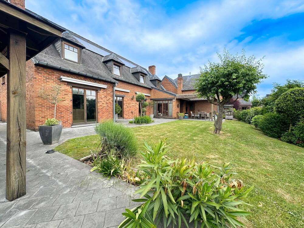 Maison à à Nivelles 1400 575000.00€ 4 chambres 324.00m² - Annonce 557709