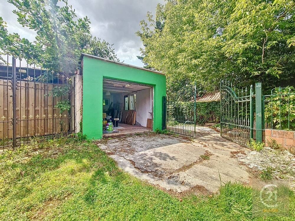 Parking / garage à louer à Peutie 1800 125.00€ chambres m² - Annonce 559125