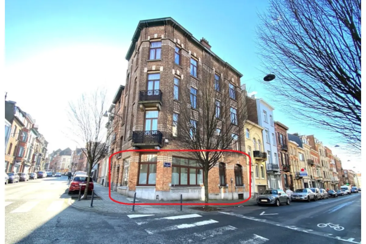 Benedenverdieping te  in Schaarbeek 1030 220000.00€ 2 slaapkamers m² - Zoekertje 560617