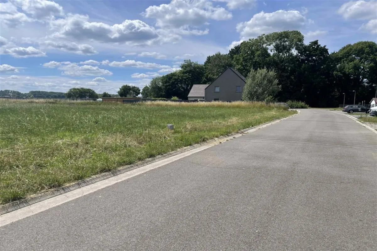 Grond te  koop in Merchtem 1785 210000.00€  slaapkamers m² - Zoekertje 560744