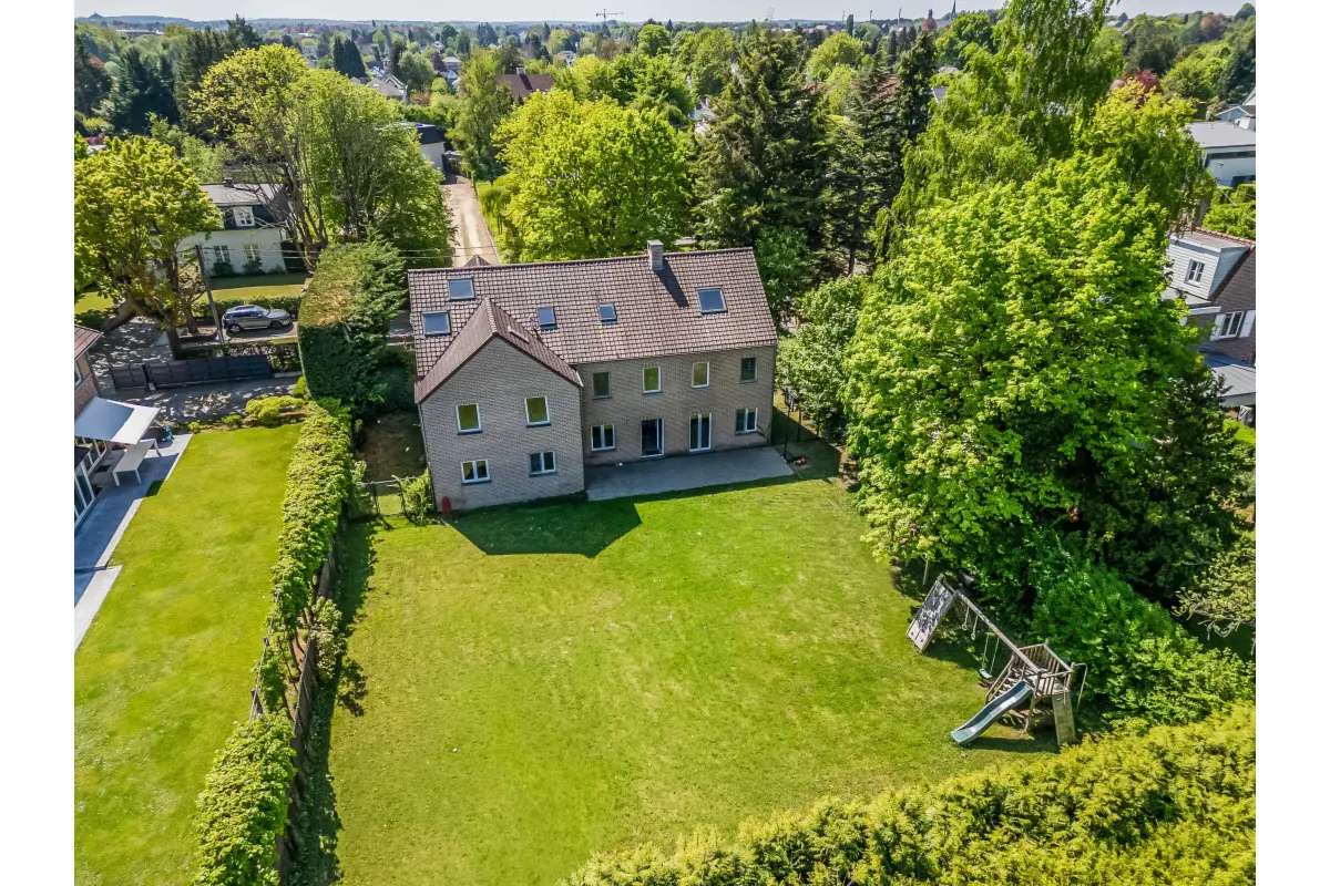 Villa te  koop in Waterloo 1410 1220000.00€ 6 slaapkamers 418.00m² - Zoekertje 562553