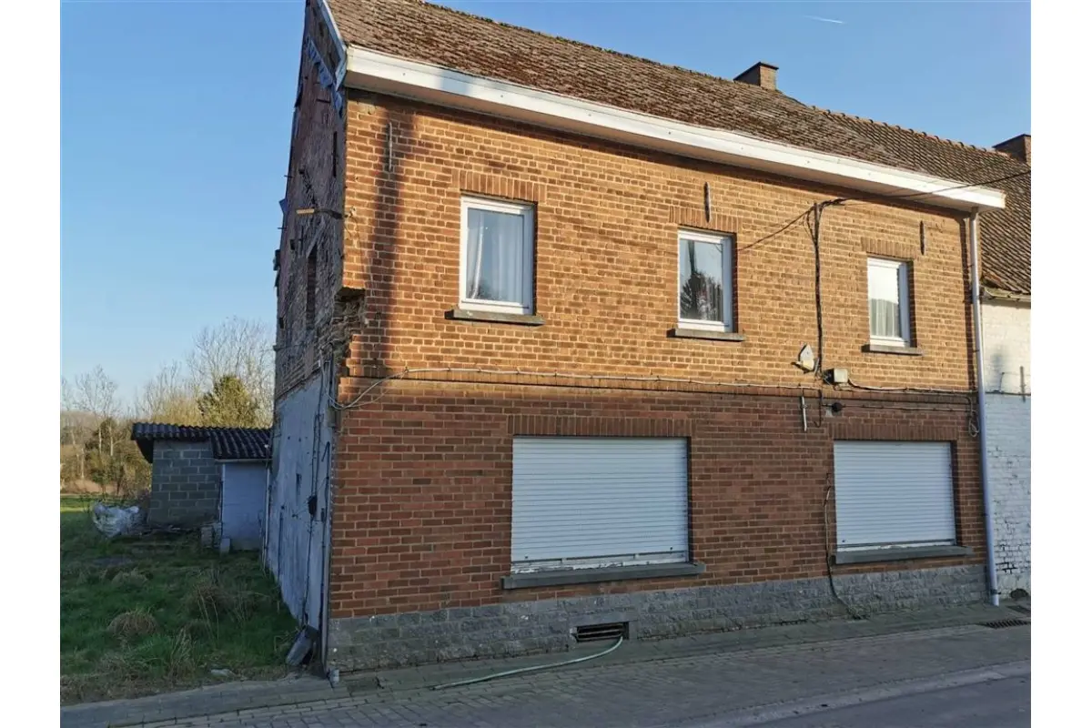 Huis te  koop in Bever 1547 208000.00€ 3 slaapkamers 166.00m² - Zoekertje 562886