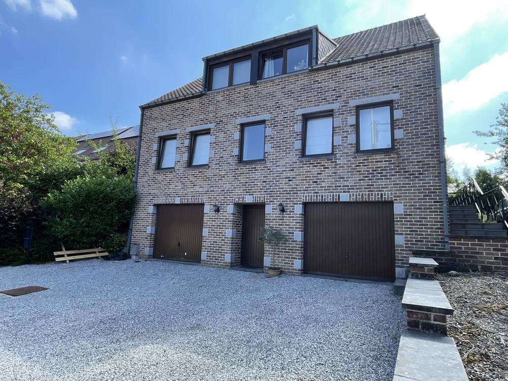 Maison à à Braine-l'Alleud 1420 645000.00€ 5 chambres 218.00m² - Annonce 562091