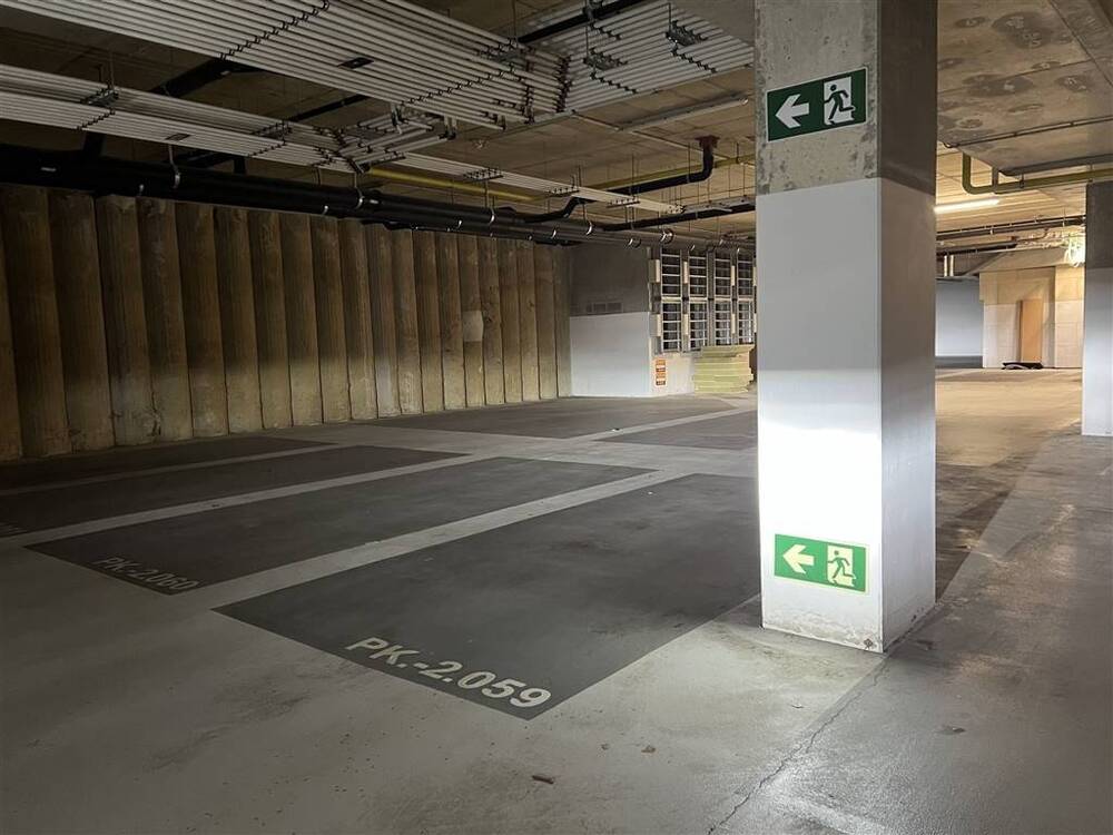 Parking à à Louvain-la-Neuve 1348 80.00€ chambres m² - Annonce 563102