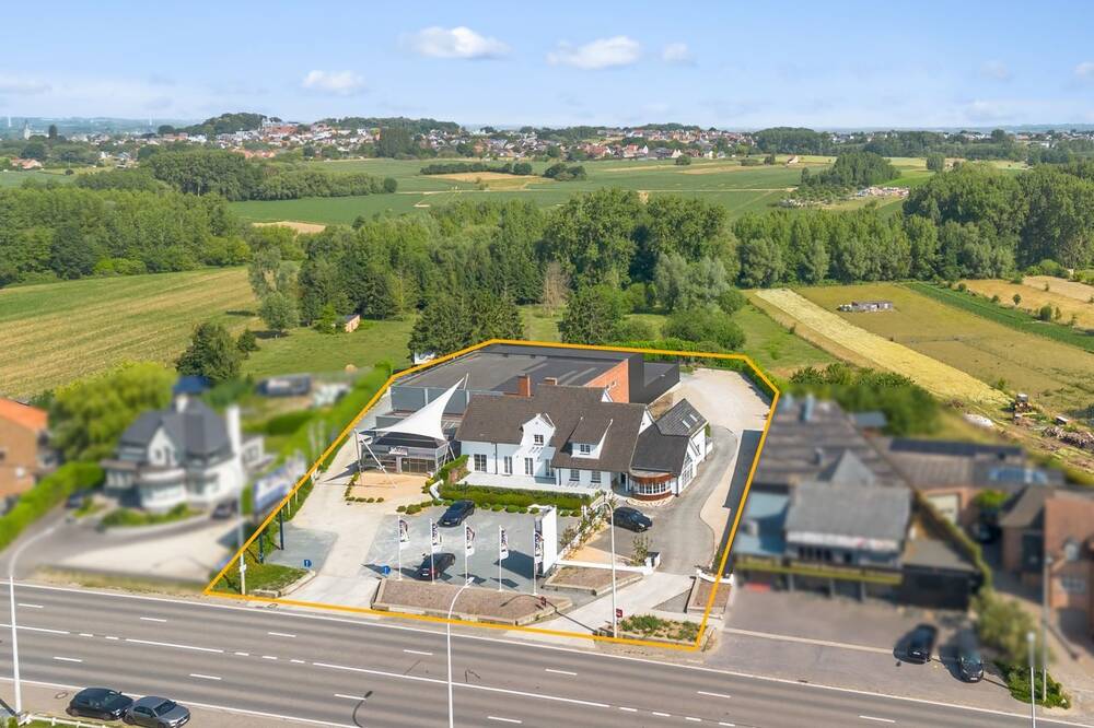 Handelszaak te huur in Roosdaal 1760 4900.00€ slaapkamers m² - Zoekertje 563319