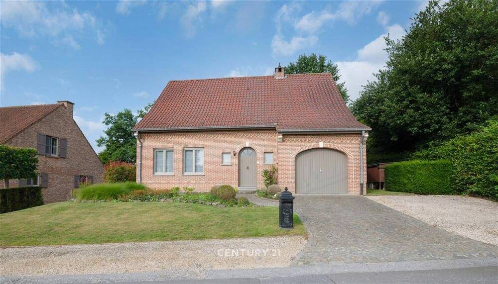 Huis te  koop in Galmaarden 1570 448000.00€ 3 slaapkamers 203.00m² - Zoekertje 563070