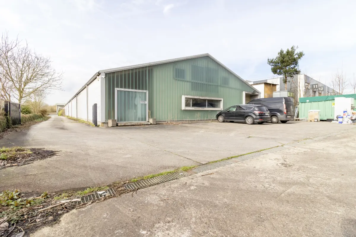 Handelszaak te  koop in Waver 1300 1200000.00€  slaapkamers 1325.00m² - Zoekertje 563552