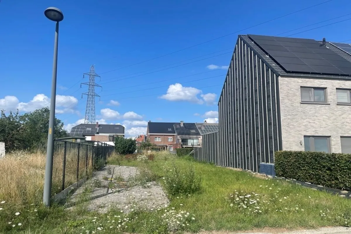 Grond te  koop in Merchtem 1785 97500.00€  slaapkamers m² - Zoekertje 564639