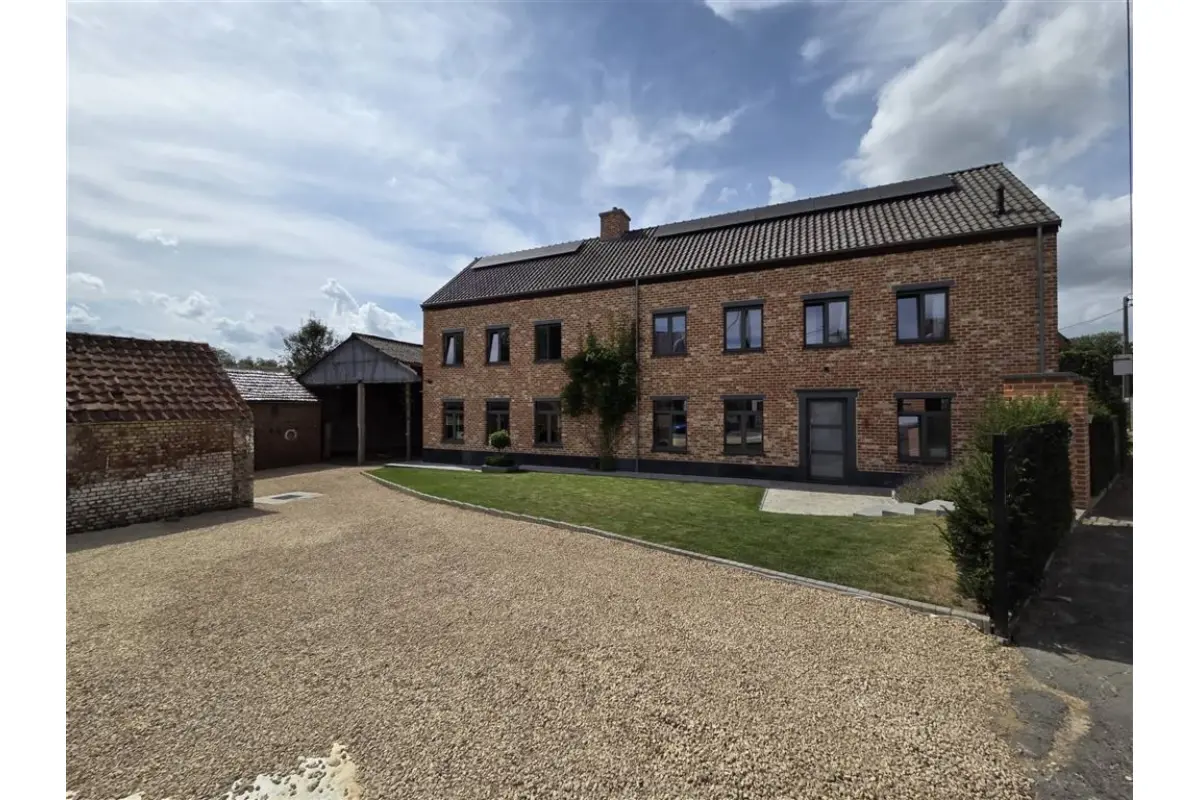 Maison à vendre à Gammerages 1570 629000.00€ 7 chambres 324.00m² - Annonce 566065