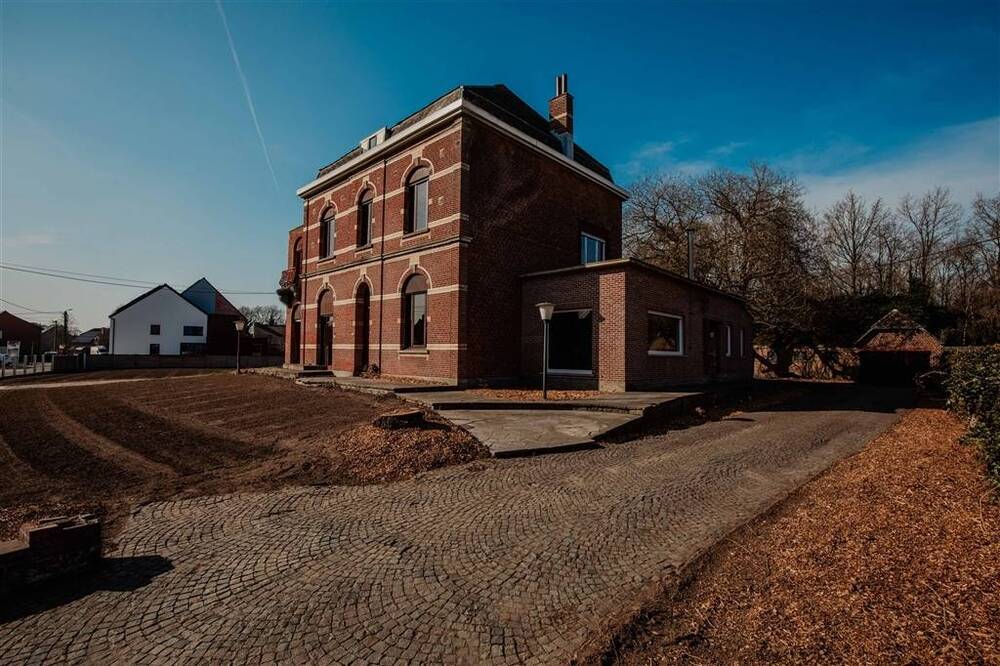 Maison à vendre à Begijnendijk 3130 295000.00€ 4 chambres 304.00m² - Annonce 566220