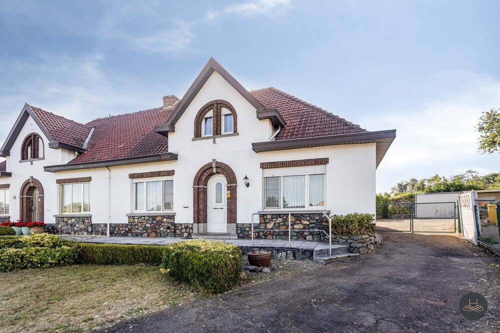 Huis te koop in Zichem 3271 259000.00€ 2 slaapkamers 203.00m² - Zoekertje 567839