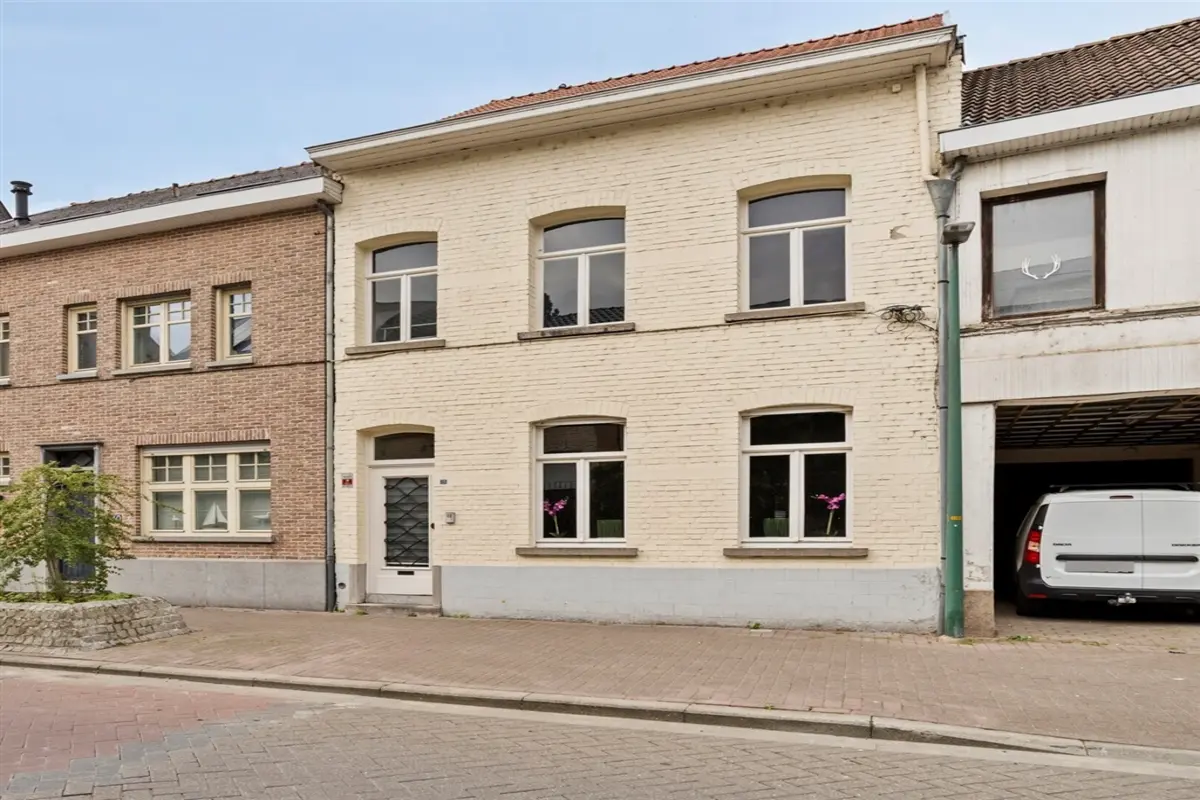 Huis te koop in Merchtem 1785 350000.00€ 3 slaapkamers 234.00m² - Zoekertje 568009