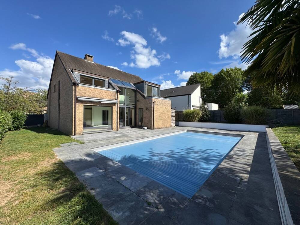 Huis te huur in Waterloo 1410 2995.00€ 3 slaapkamers 220.00m² - Zoekertje 568536