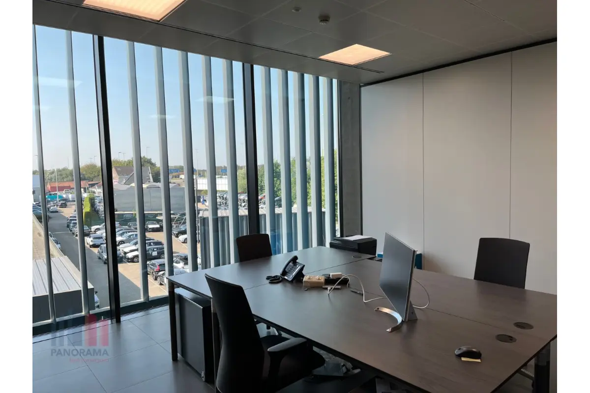 Handelszaak te  huur in Zellik 1731 1375.00€  slaapkamers 35.00m² - Zoekertje 569422