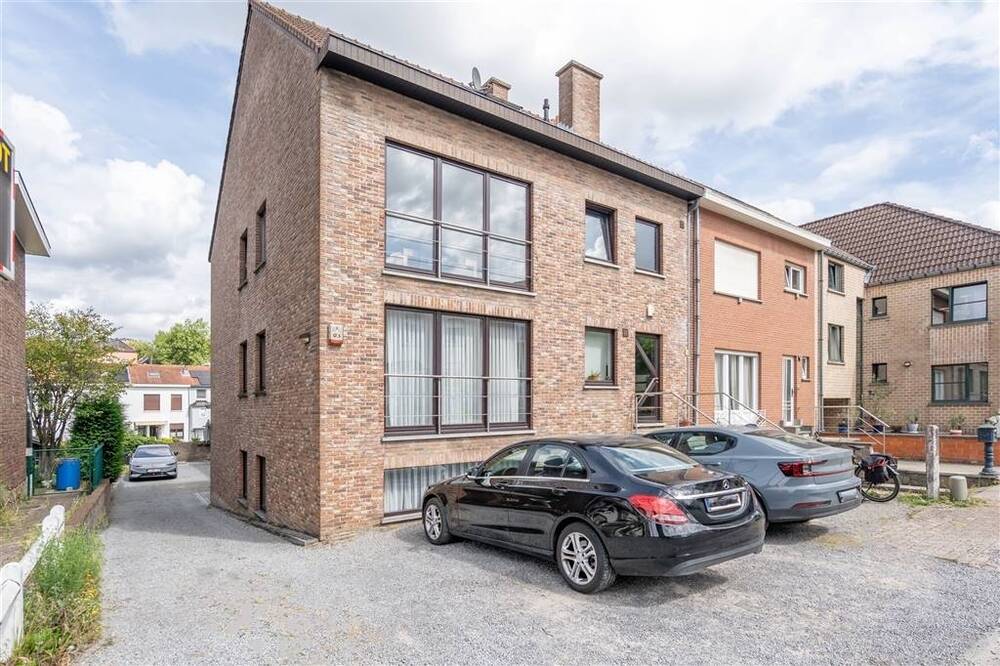 Rez-de-chaussée à louer à Hoeilaart 1560 1050.00€ 3 chambres 93.00m² - Annonce 569728