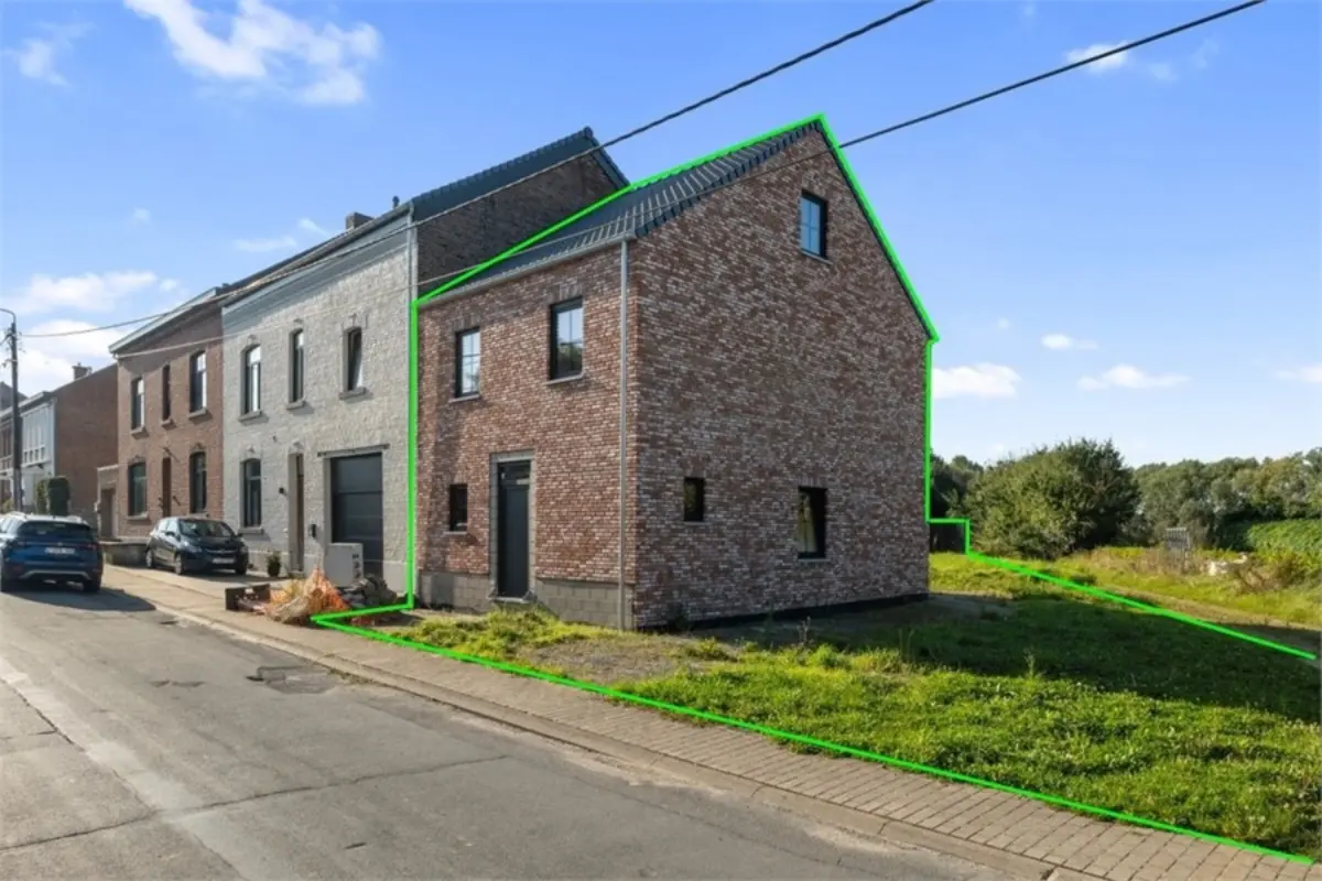 Huis te  koop in Landen 3400 355000.00€ 3 slaapkamers m² - Zoekertje 568843